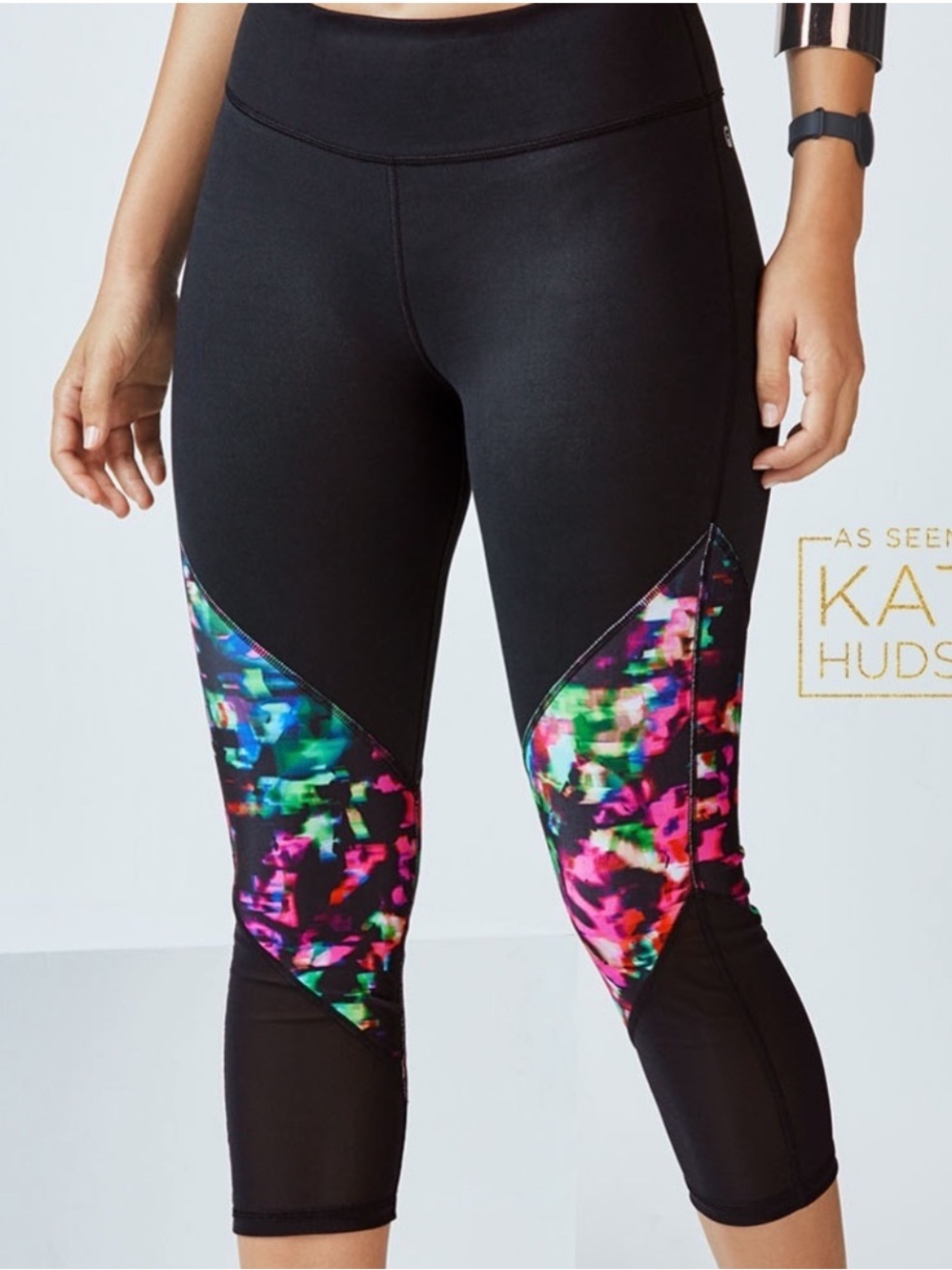 Fabletics Kate Hudson Brogan Mesh Capri Leggings in Chroma Print Black Size M